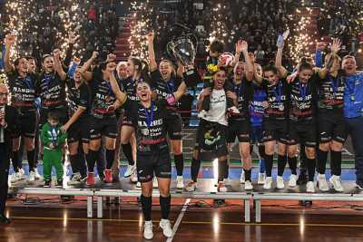 Bitonto, alla scoperta delle "leonesse": le ragazze che hanno vinto la Champions di futsal
